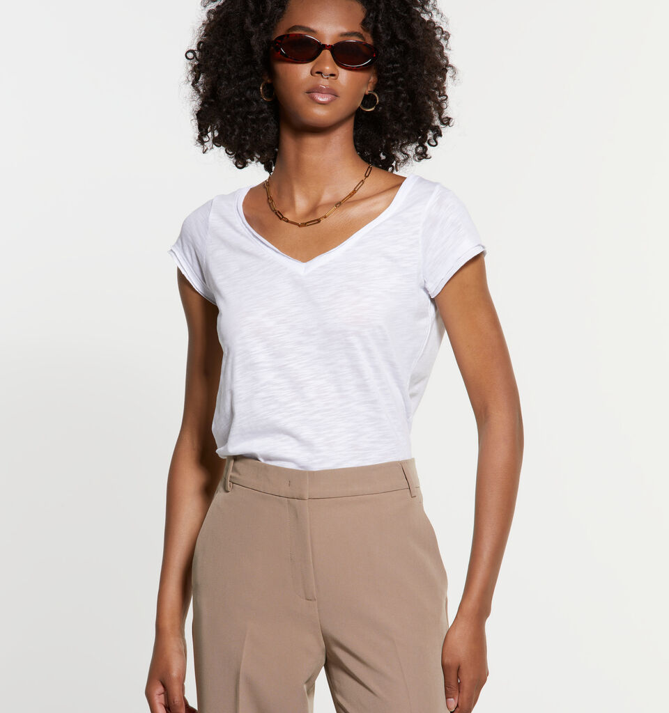 White V-neck t-shirt - women's short sleeve t-shirts - White | Sisley image number 3